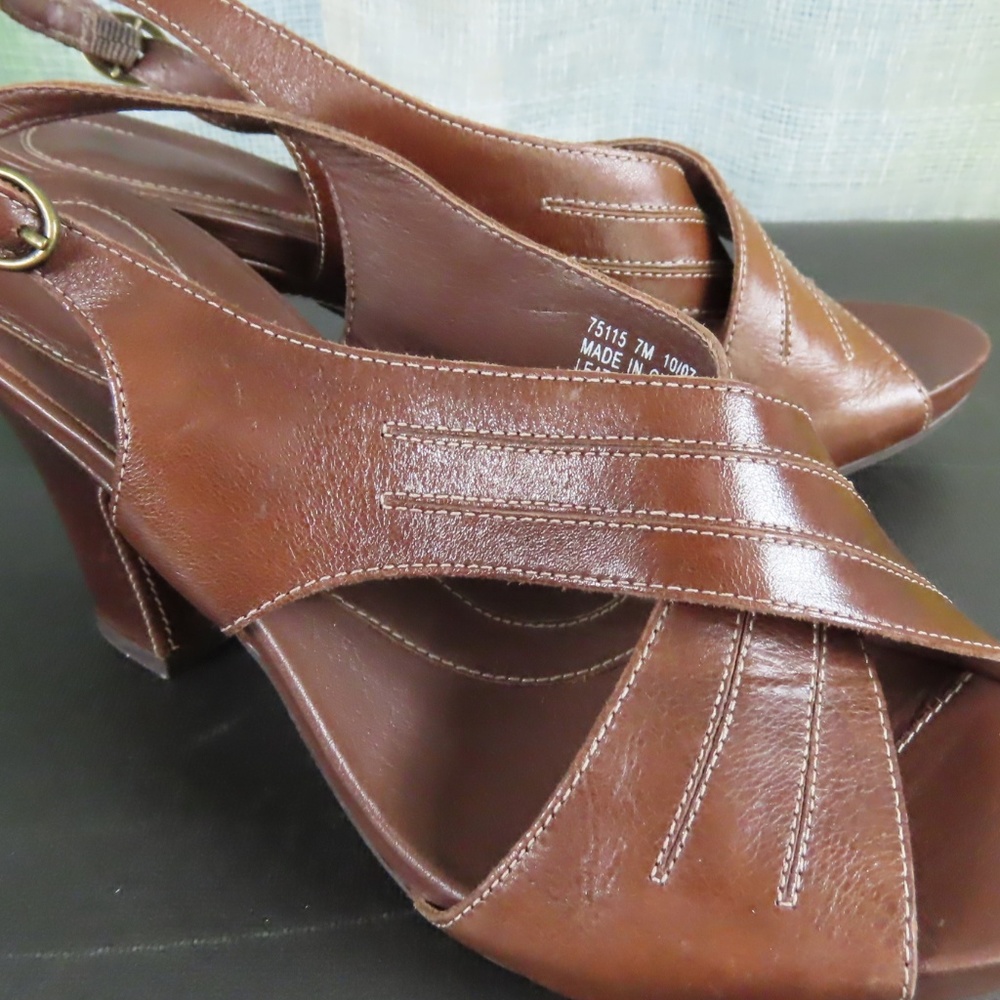 Clarks Brown Leather Cross Strap Sandals